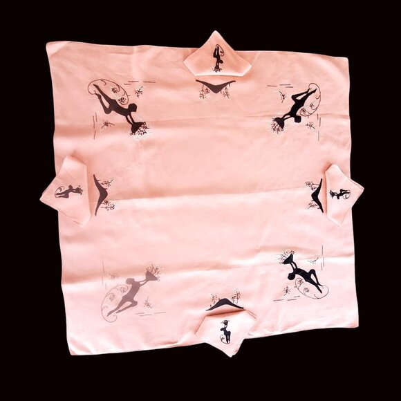 1930s Art Deco Embroidered Tablecloth & Napkins Leaping Silhouette Figures - Picture 8 of 16